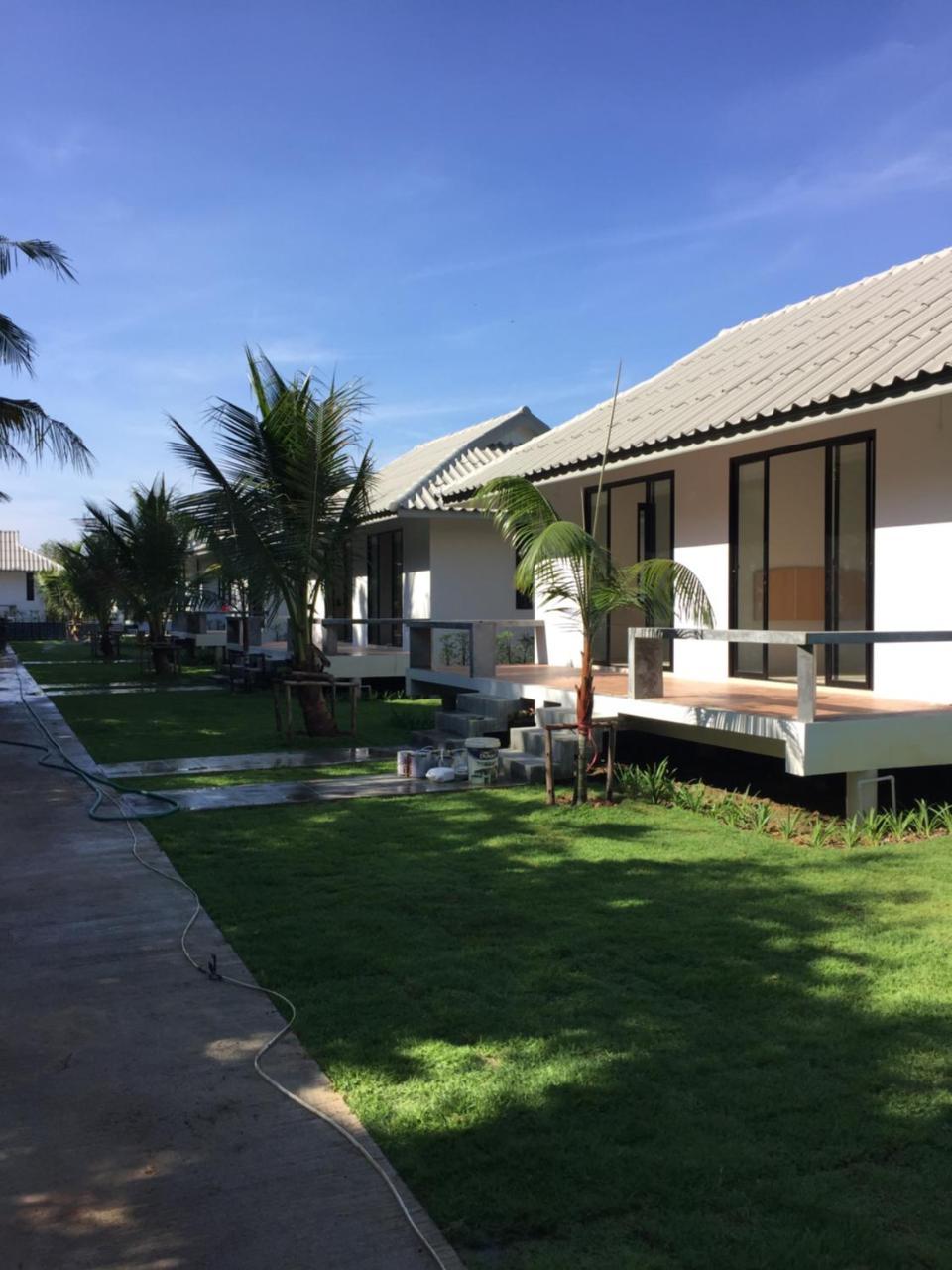 Bulan Villa Районг Екстериор снимка