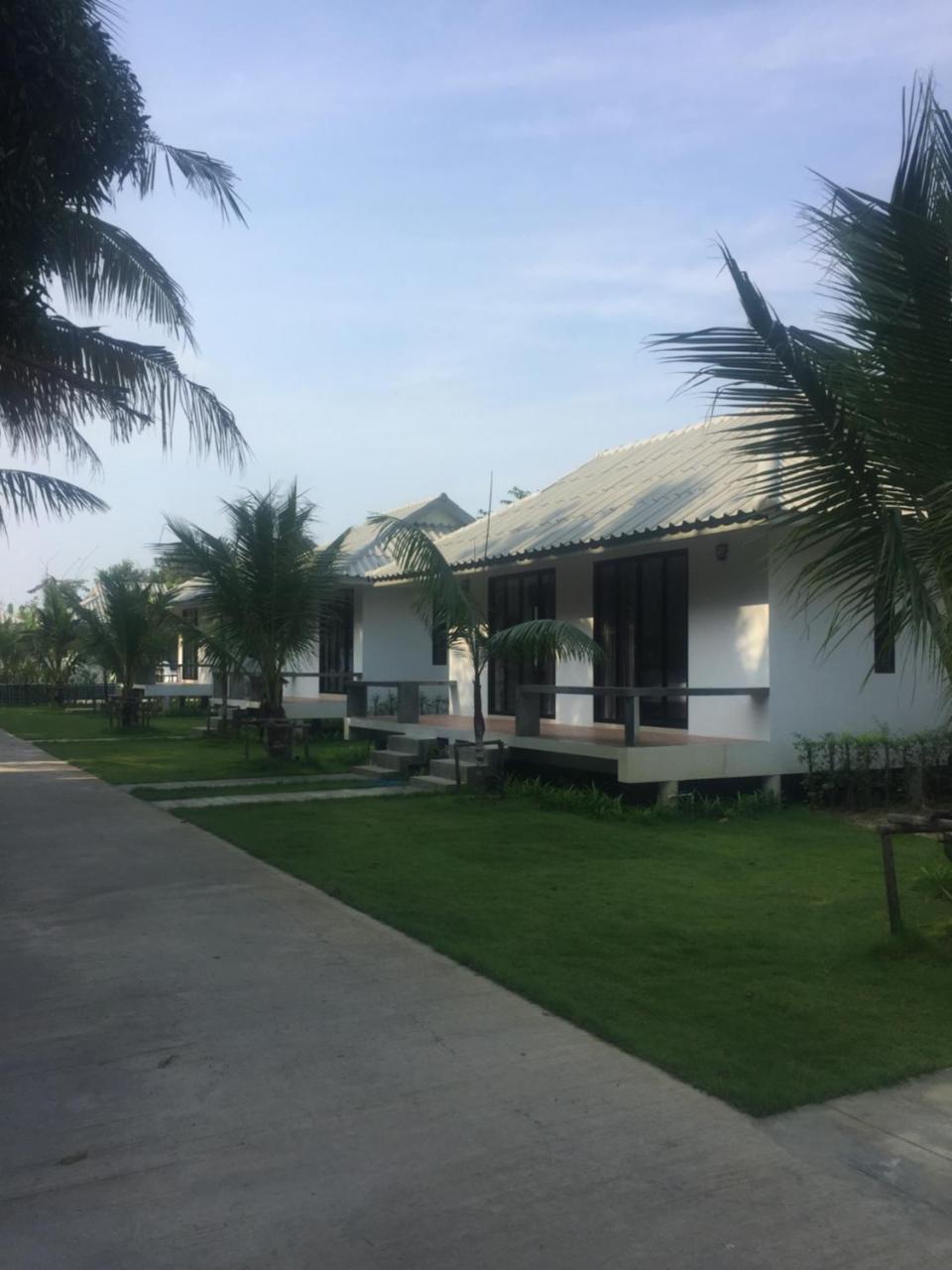 Bulan Villa Районг Екстериор снимка