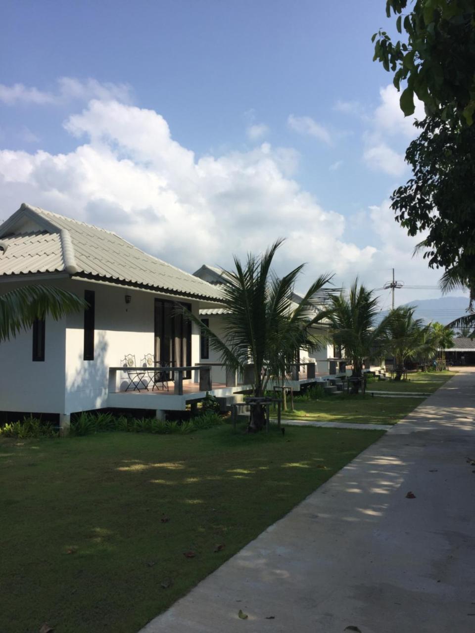 Bulan Villa Районг Екстериор снимка