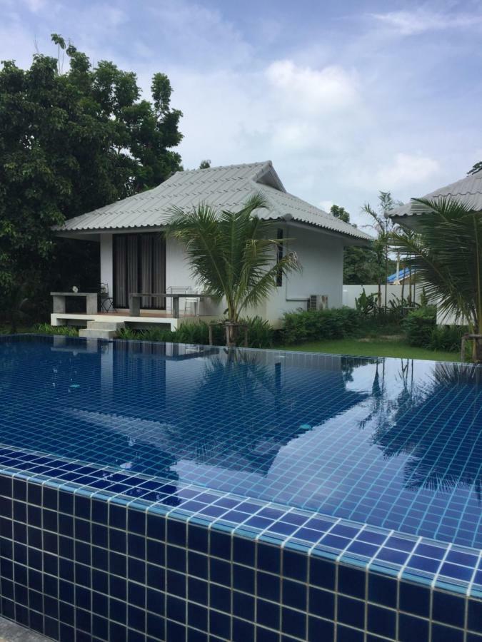 Bulan Villa Районг Екстериор снимка